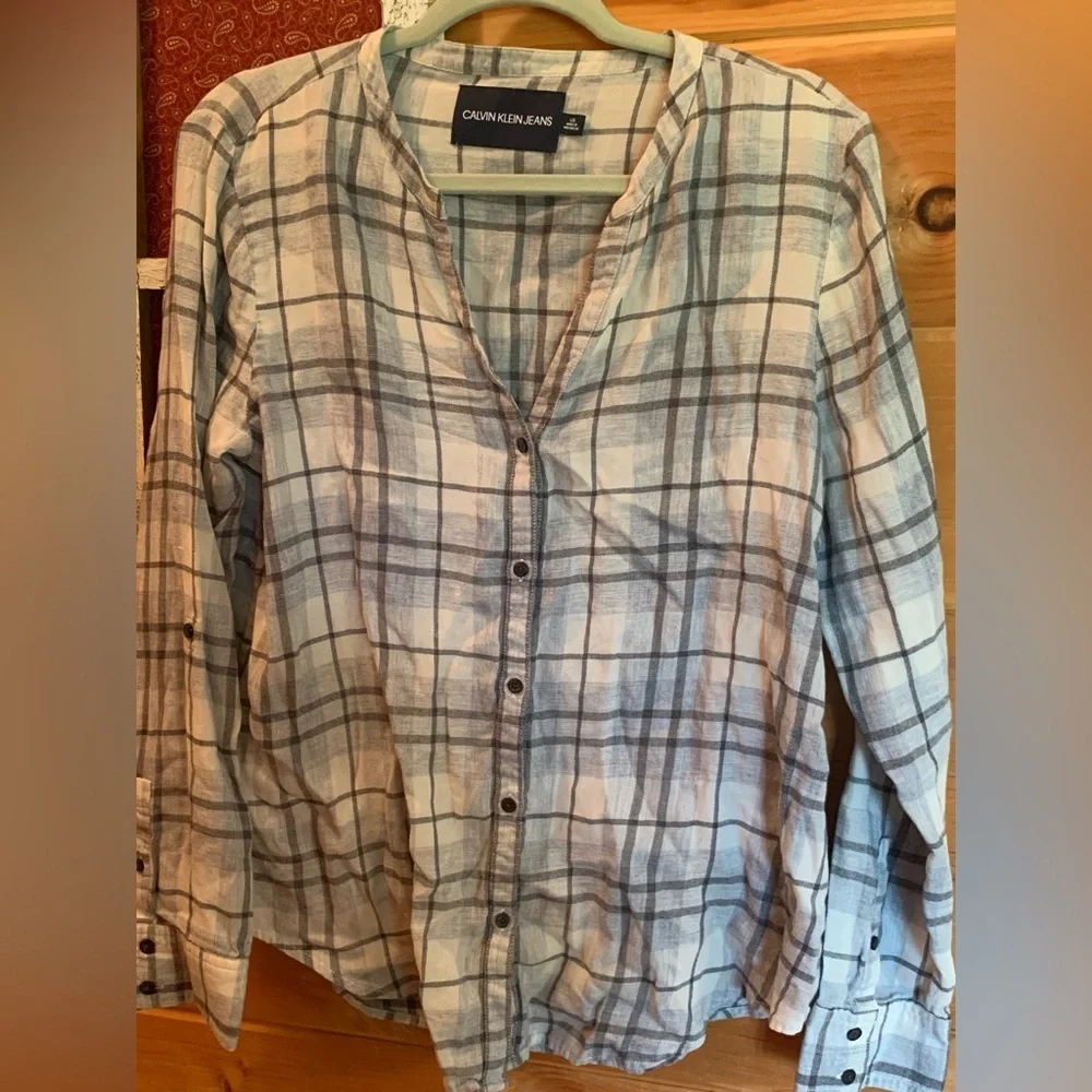 CALVIN KLEIN JEANS Plaid Cotton V Neck Button Up Shirt Top Size large